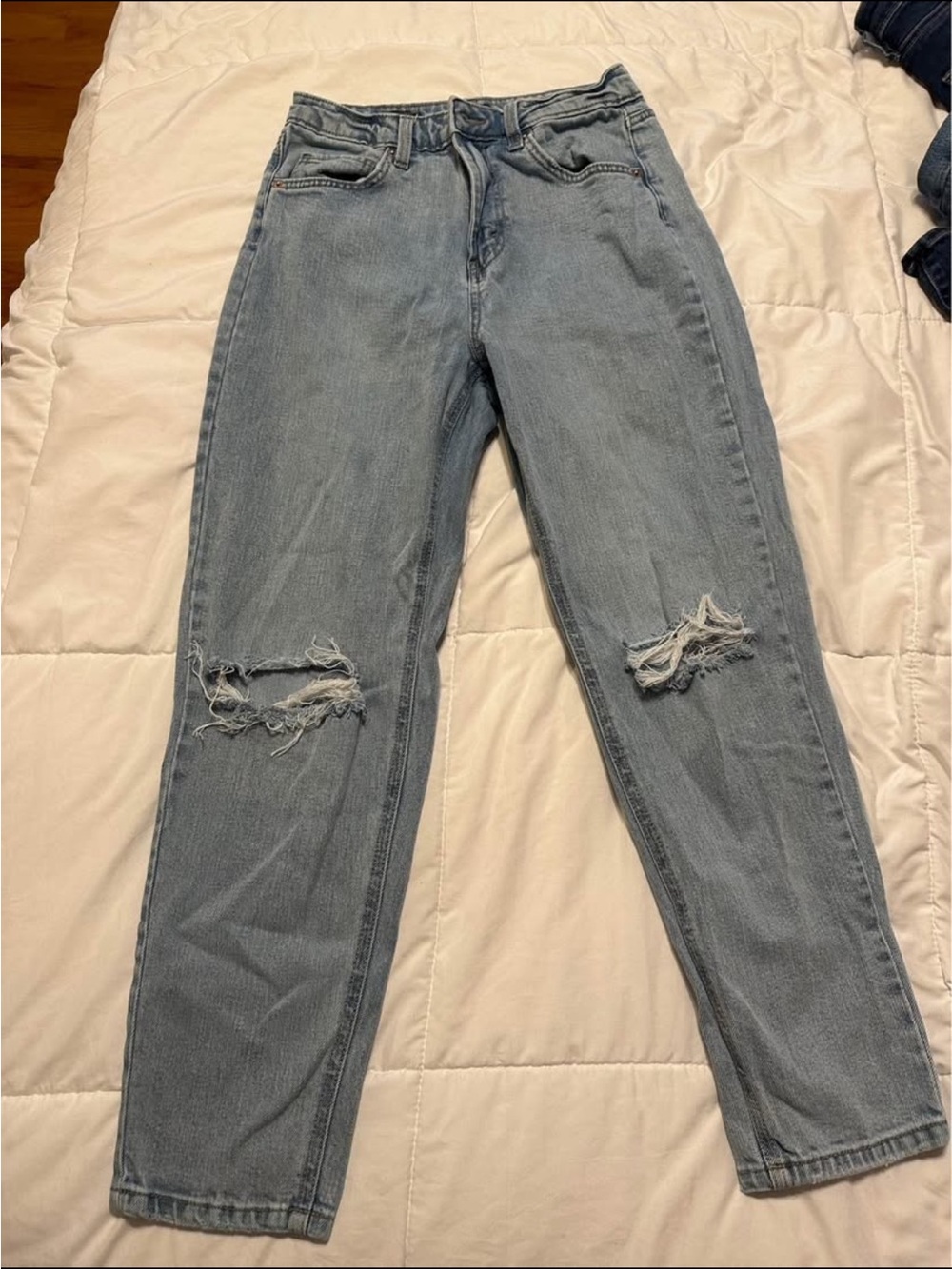 wild fable Light Wash Distressed Boyfriend Jeans